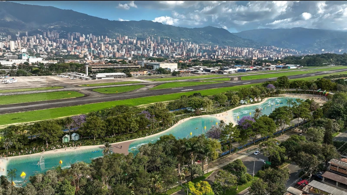¿En qué va la megaobra que promete que Medellín tendrá mar? Uno de los frentes de obra del Gran Parque Medellín ya supera el 60% de ejecución