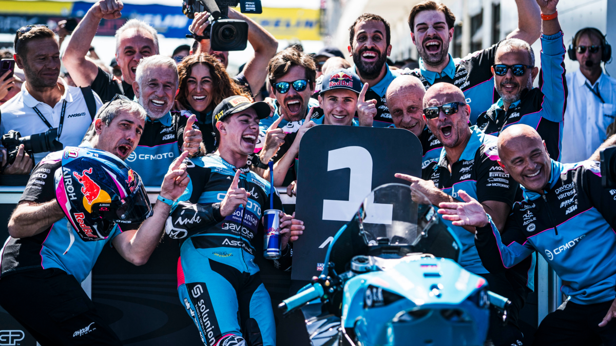 El colombiano David Alonso daría el salto estelar a MotoGP en 2027: versiones de prensa señalan que compartirá equipo con campeón del mundo