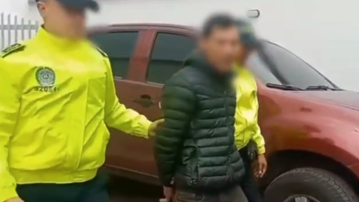 Aragua Train Weapons: Bogotá Custodian’s Social Media Post