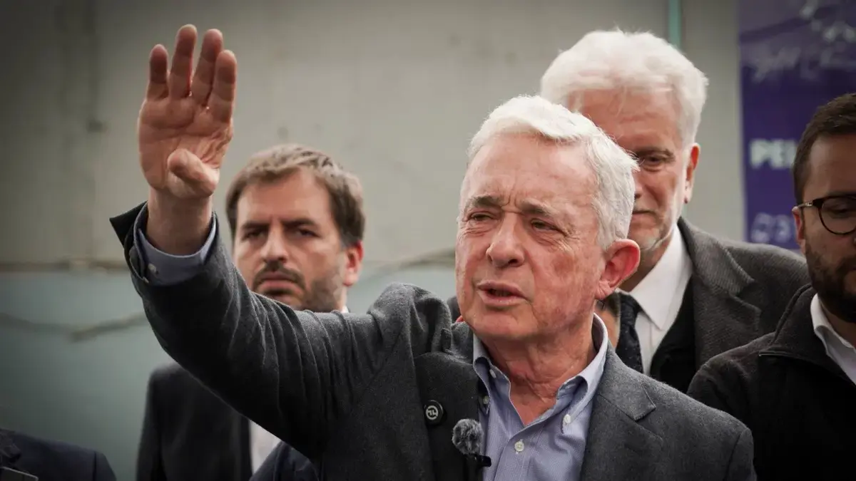 Uribe revive el debate del plebiscito de paz y cuestiona los problemas que dejó el acuerdo