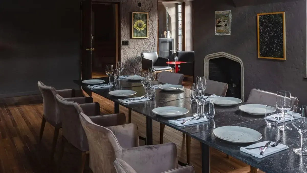 Osso celebra su primer año en Bogotá con una cena junto a Micha, el chef de Maido, el mejor restaurante del mundo de este año