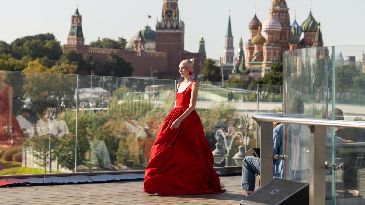 Más de 200 diseñadores participarán en la Semana de la Moda de Moscú