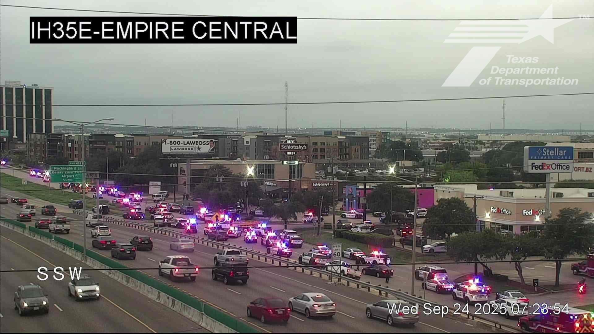 V streljanju na sedežu ICE v Dallasu ranjeni štirje, napadalec mrtev