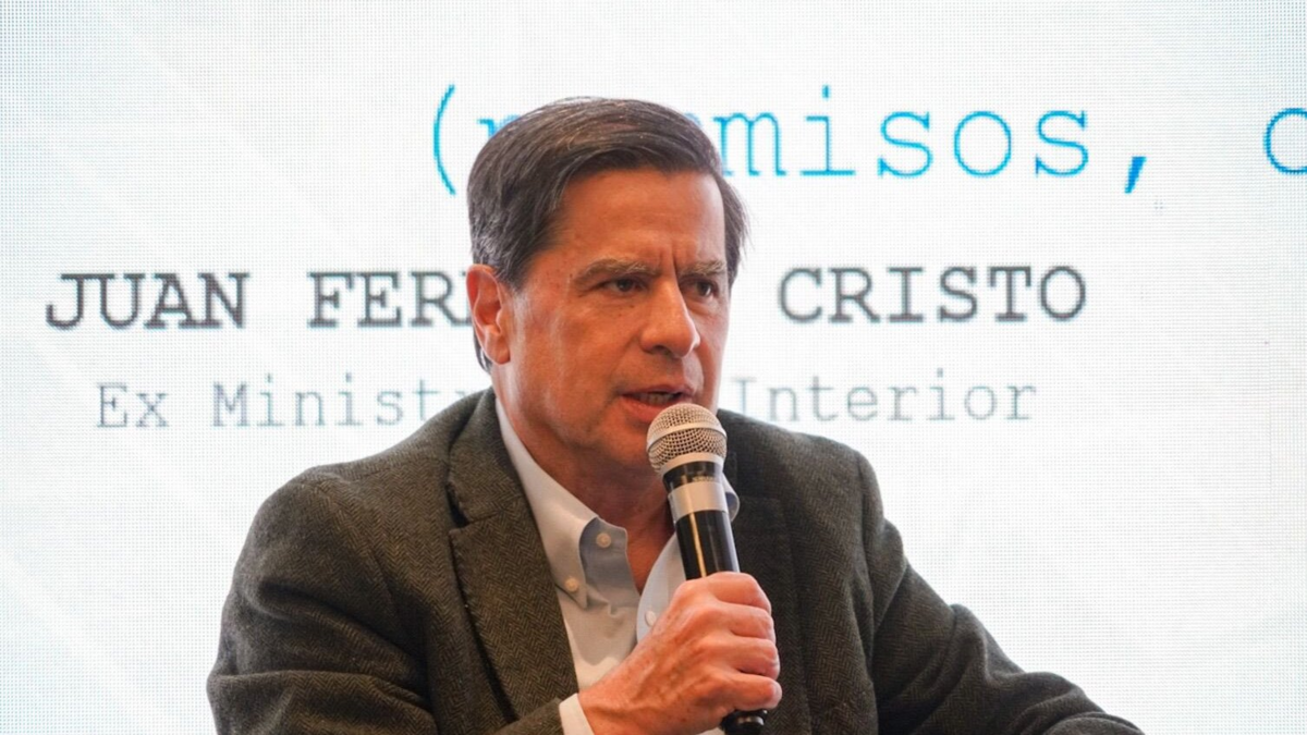 Juan Fernando Cristo: 'Hoy no soy candidato presidencial, soy un dirigente preocupado por contribuir a Colombia'