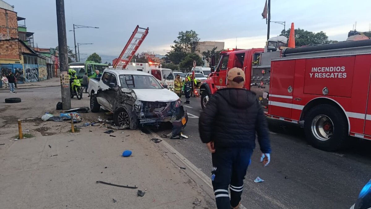 Fatal accidente en la Avenida Boyacá: ciclista murió tras ser atropellado por una camioneta en Bogotá