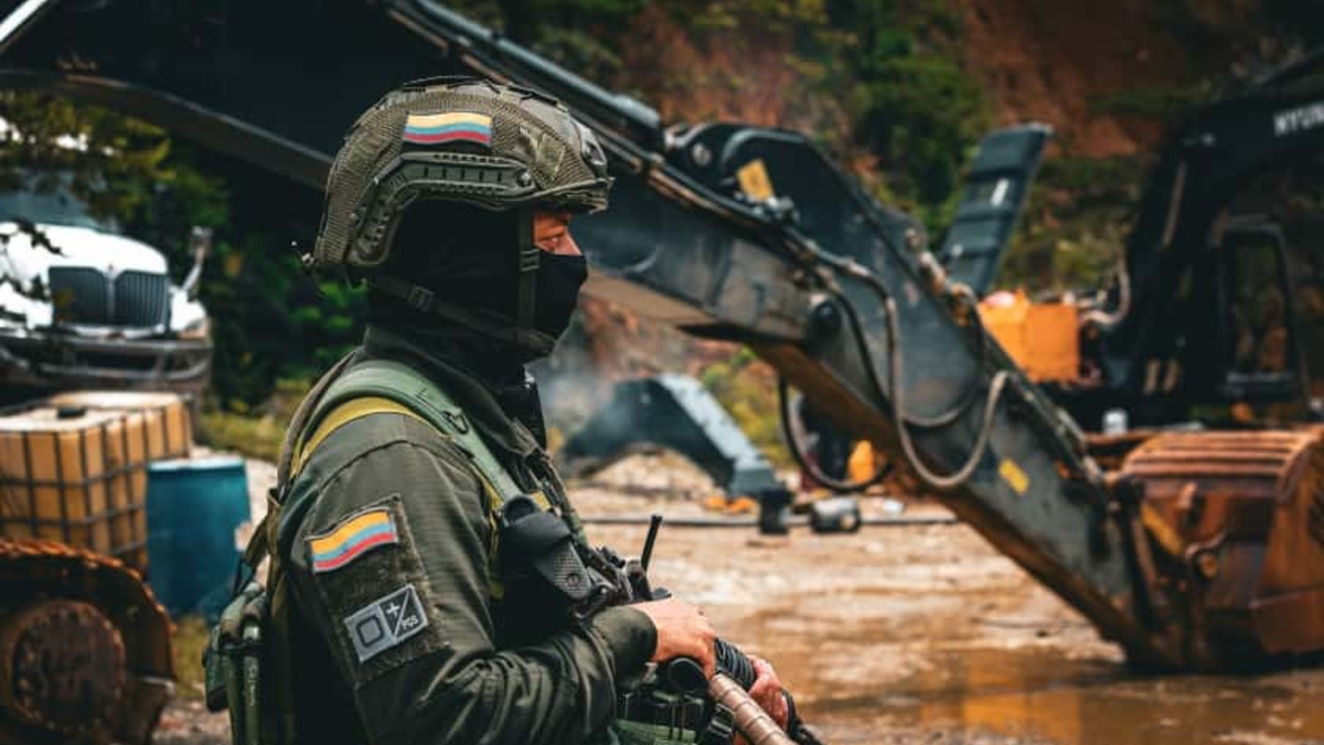 Policía destruyó maquinaria de minería ilegal en Antioquia avaluada en más de 10 mil millones de pesos
