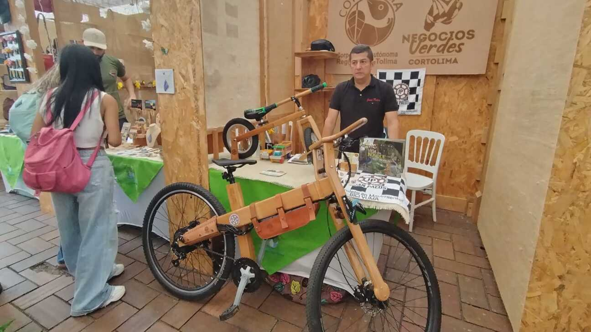Desde bicicletas de madera hasta té de cannabis, historias de superación detrás de innovadores emprendimientos en Semana de la Biodiversidad de Cali