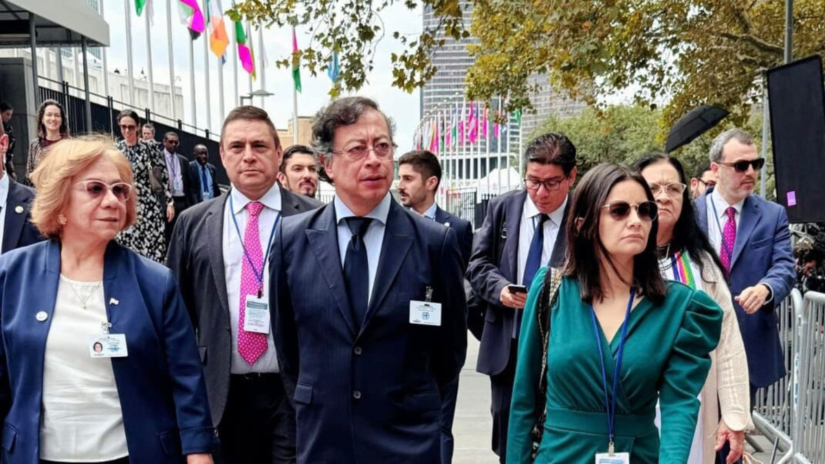 'Nosotros sabemos que en Colombia también matan': Gustavo Petro por críticas a sus denuncias internacionales
