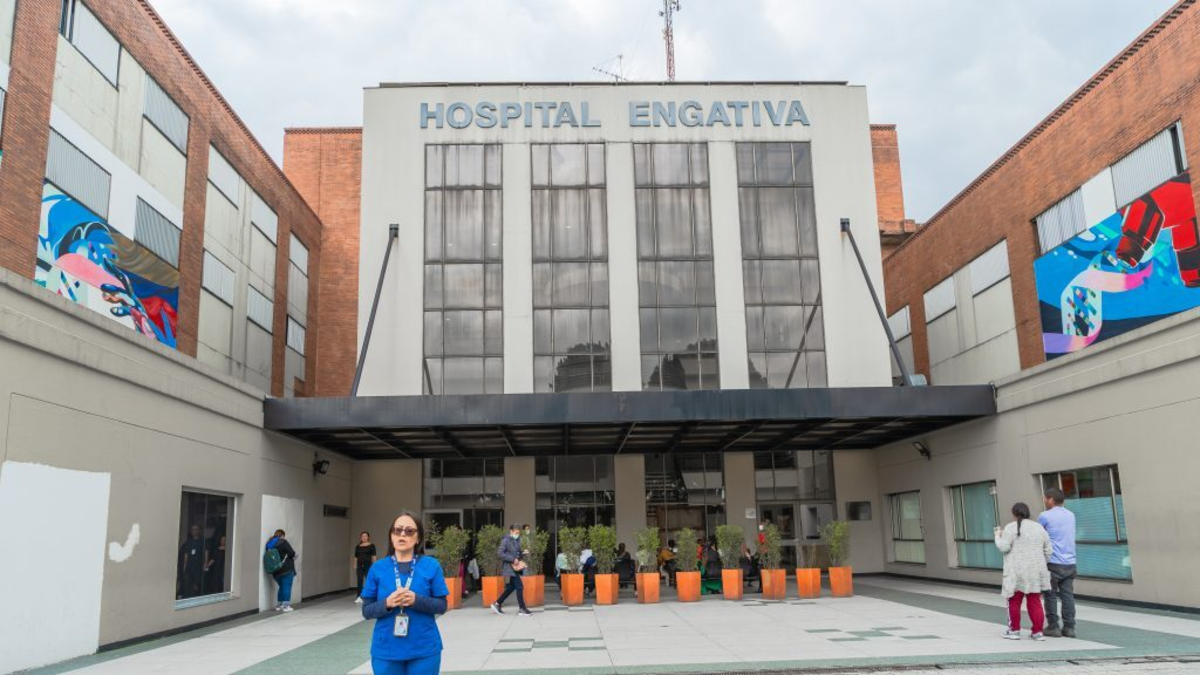 Niña de tres años falleció en el Hospital de Engativá, de Bogotá, tras caer del piso 10 de un edificio: la menor estaba sola en la vivienda