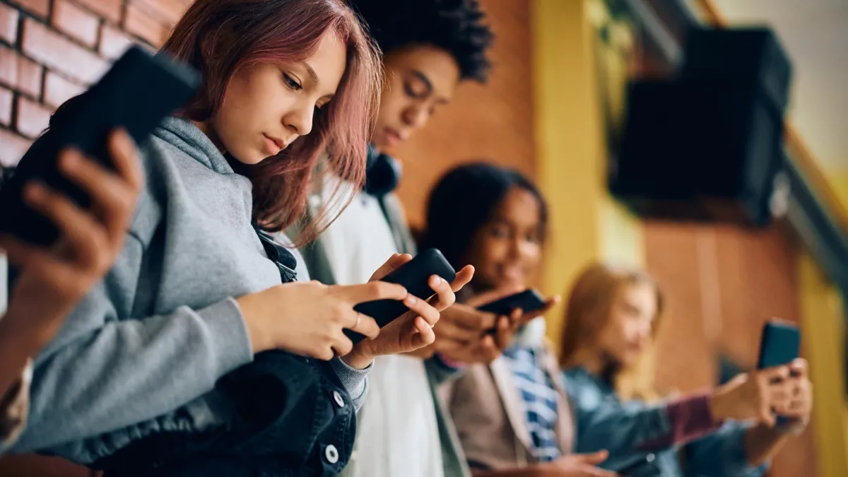 Facebook e Instagram están hechos para volvernos adictos, según estudio europeo