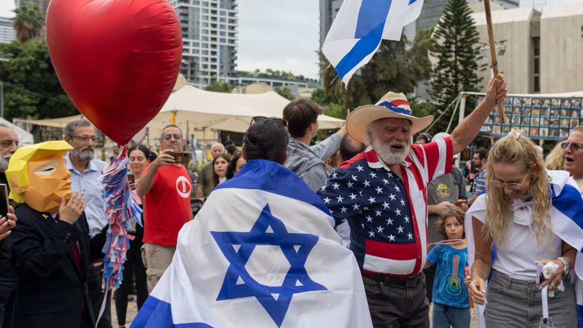 Trump sugiere avance en crisis Israel-Hamás con posible acuerdo de paz y liberación de rehenes