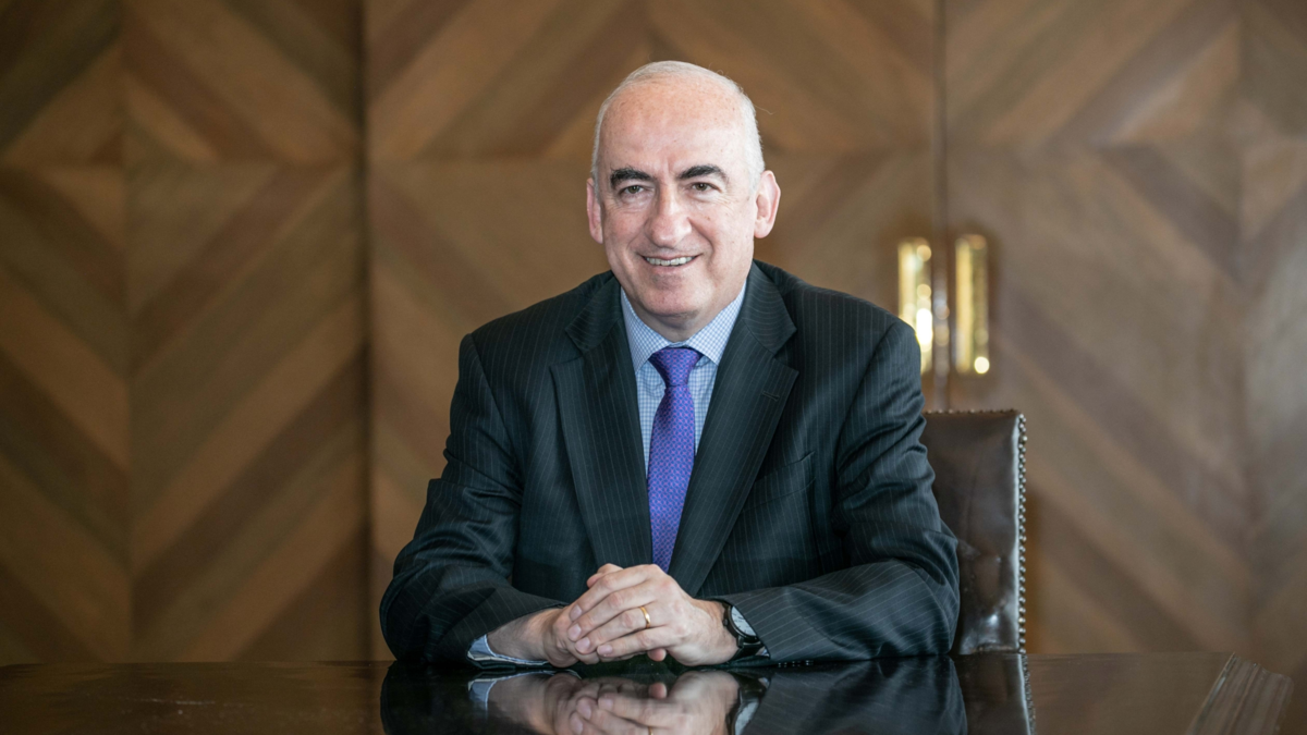 'La situación de las finanzas públicas del país sigue siendo el foco de riesgo más importante': entrevista a Leonardo Villar, gerente del Emisor