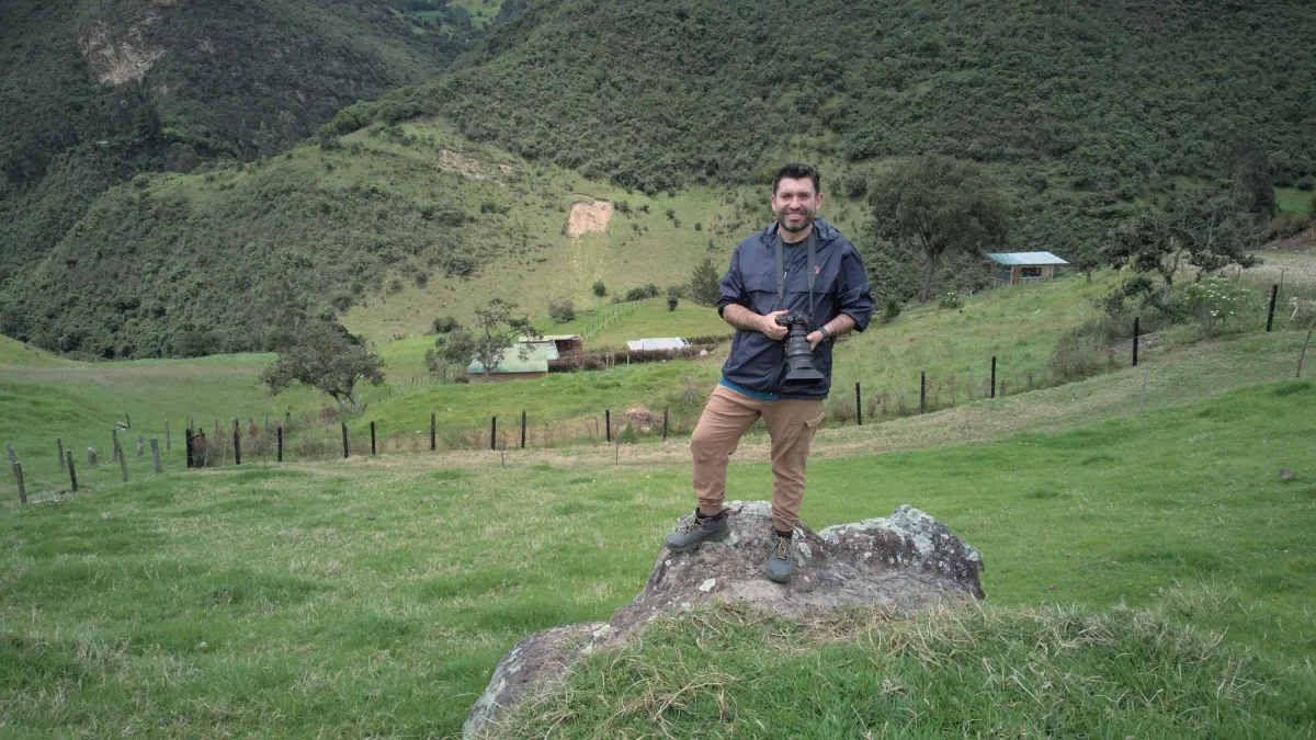 'Yo era un caso de movilidad social, solo que lo ocultaba': Andrés Ruiz, director de ‘El juego de la vida’, tras ganar dos premios Macondo