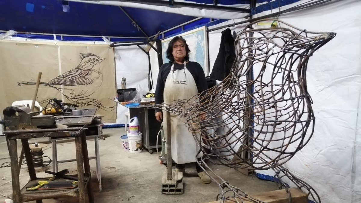 Manolo Colmenares: el escultor que sembró arte en la localidad de Suba