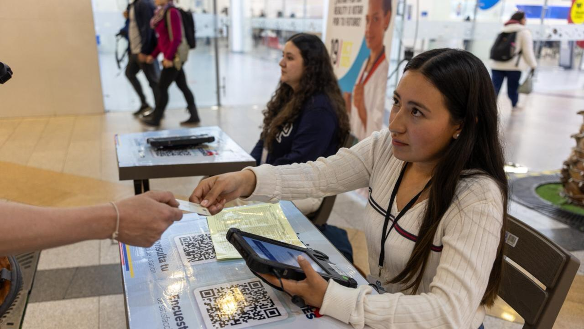 ¿Qué son los consejos de juventudes que se eligen este domingo 19 de octubre? Todo lo que debe saber de esta jornada democrática