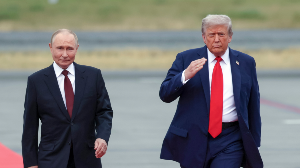 Donald Trump impone nuevas sanciones contra Rusia e Irán y amenaza con tomar represalias a países que compren energía rusa