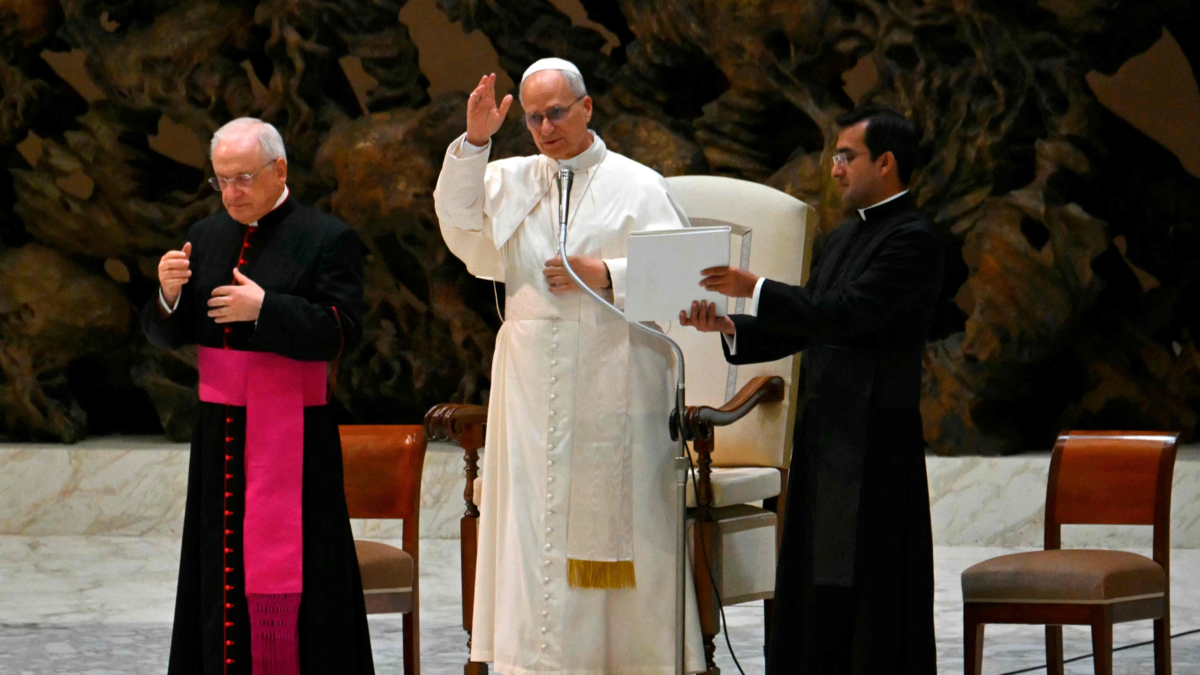 Papa León XIV inicia su primera Semana Santa con un llamado a una Iglesia sin 'prepotencia'