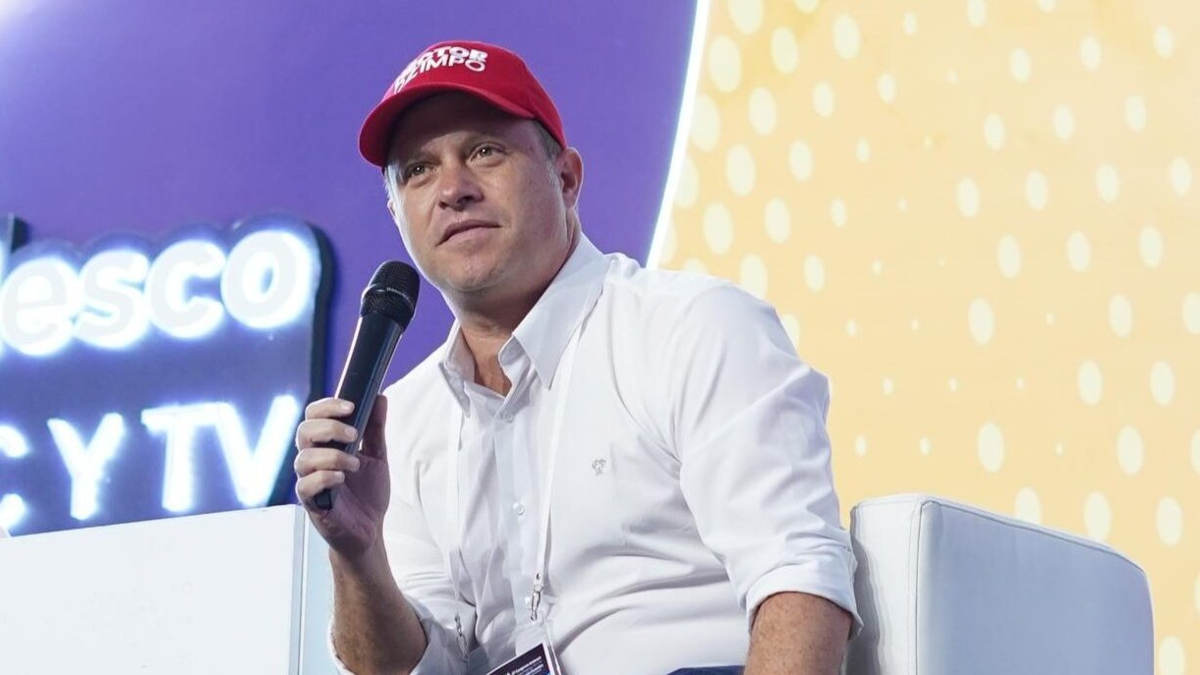 Héctor Olimpo Espinosa, precandidato presidencial: ‘Colombia necesita un presidente que huela a región y que tenga experiencia probada’