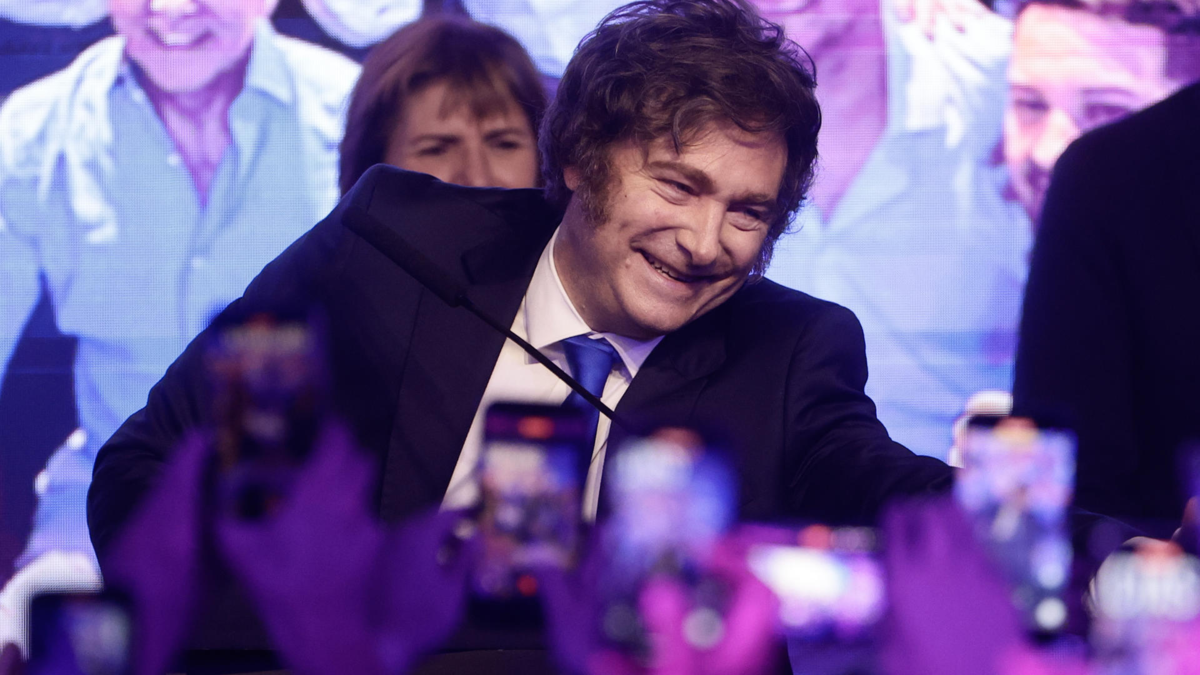  Influencers, exmodelos y consejeros espirituales: los perfiles de algunos nuevos congresistas del partido de Javier...