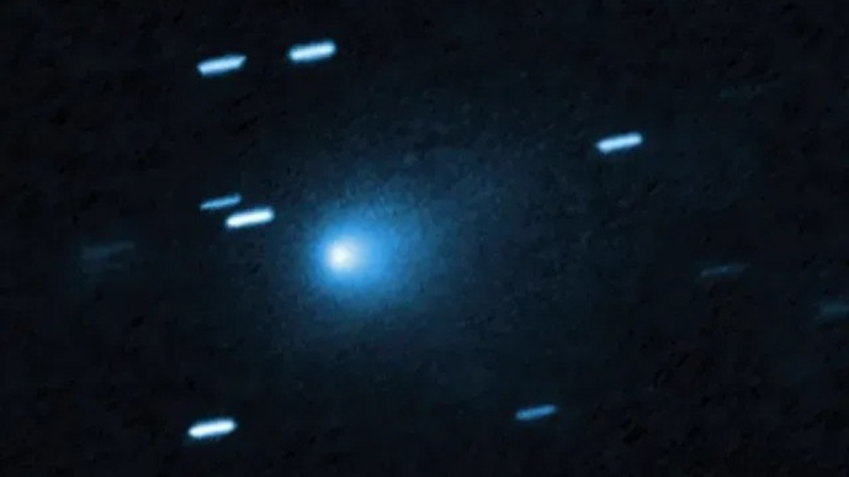 Telescopio Hubble captura imagen histórica de cometa interestelar 3I/ATLAS