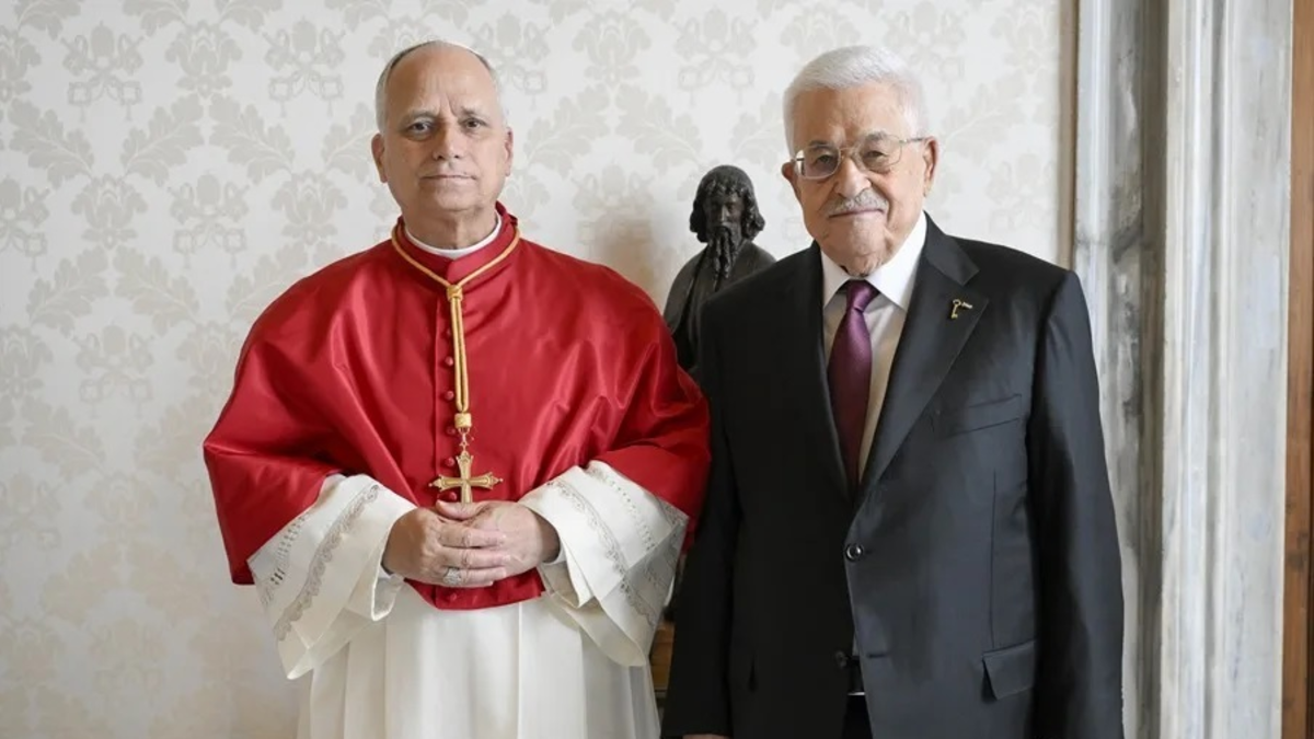 León XIV y Mahmud Abás, presidente palestino, coinciden en la urgencia de ayudar a Gaza y en la solución de dos Estados tras encuentro en el Vaticano