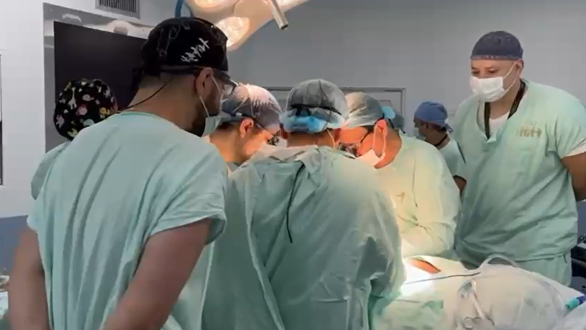 El primer trasplante de corazón en un hospital público en Colombia se realizó en el Hospital General de Medellín: así se materializó este hito médico