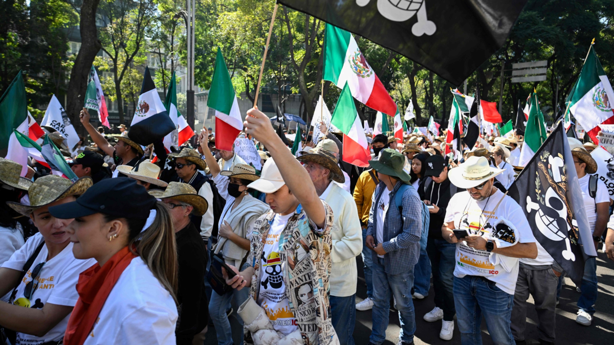 Protestas en México contra el gobierno de Sheinbaum terminan en enfrentamientos entre autoridades y manifestantes