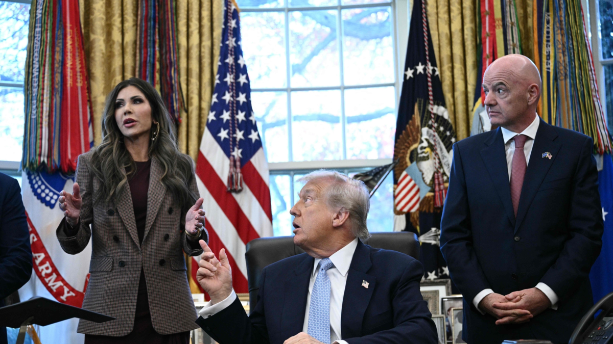 Trump dice que estaría ‘orgulloso’ de destruir ‘fábricas de cocaína en Colombia’ y no descarta ataques contra carteles en México