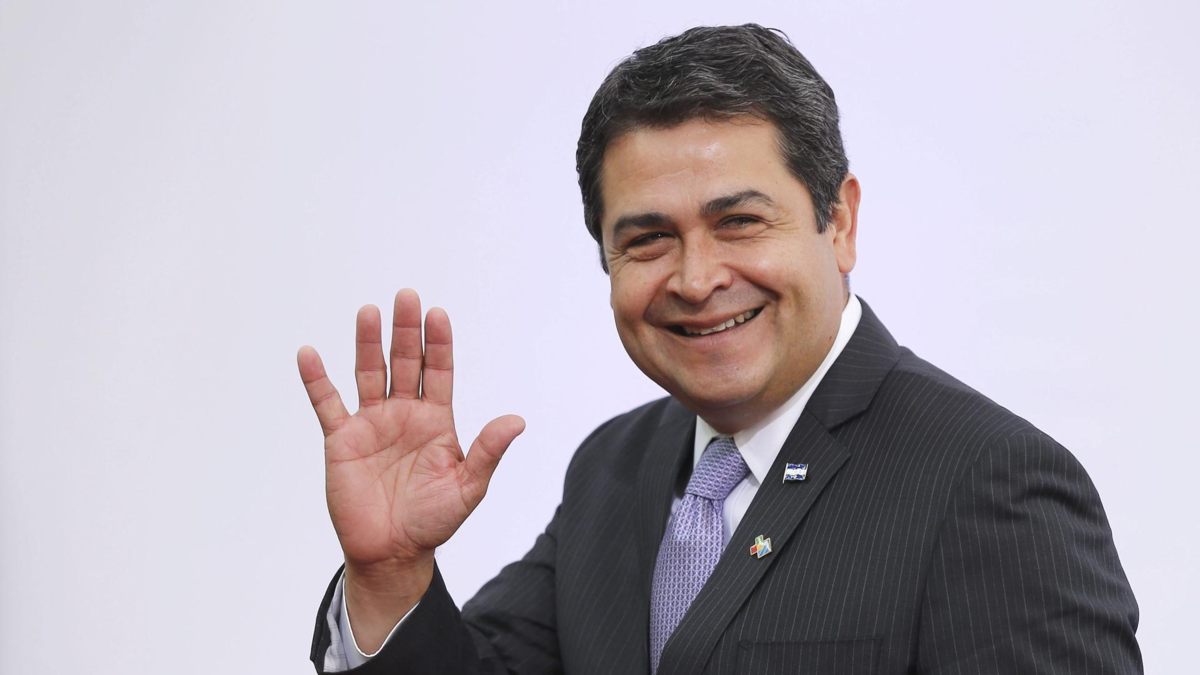  Juez de Estados Unidos desestima cargos contra el expresidente de Honduras Juan Orlando Hernández: queda...