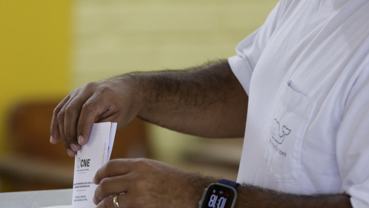 Trumpova administracija omejila vizume honduraškim volilnim uradnikom zaradi vmešavanja v štetje glasov