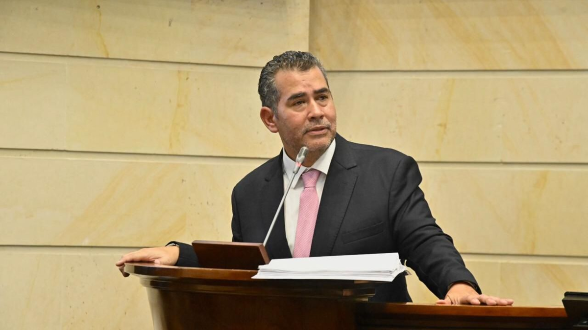 Chacón deja el Senado y se perfila para la Gobernación de Norte de Santander en 2027