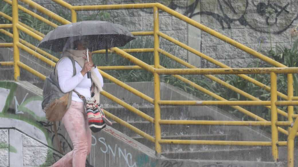 ¿Viene una ‘tormenta negra’ a Colombia? Ideam aclara la situación del clima del puente