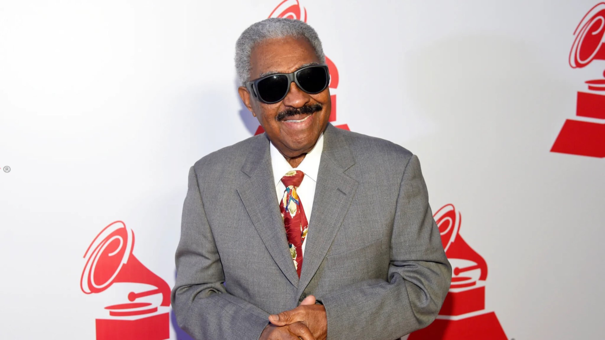 Rafael Ithier: Charlie Aponte, Gilberto Santarrosa, Andy Montañez lloran y despiden al “padre” de la salsa