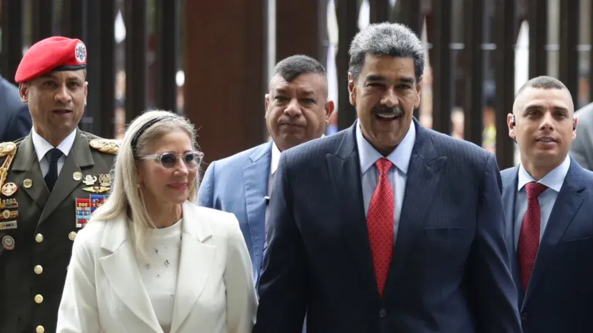 Cilia Flores, esposa de Maduro, solicita desestimar su acusación por narcoterrorismo en EE. UU. alegando que no tiene dinero para pagar abogados