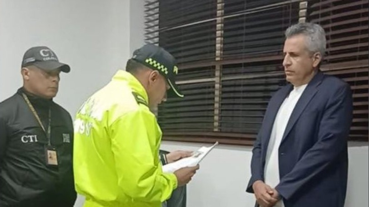 Tribunal de Bogotá confirmó que el exministro Luis Fernando Velasco seguirá preso por el caso de la UNGRD