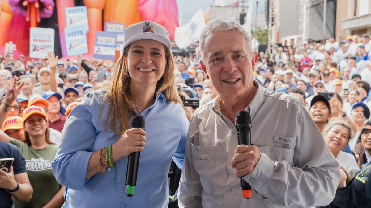 Álvaro Uribe tiene las horas contadas para definir si el Centro Democrático va o no a consulta con su candidata Paloma Valencia