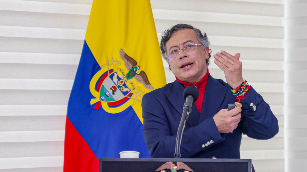 Presidente Gustavo Petro anunciará este lunes en alocución presidencial cuál será el aumento del salario mínimo para 2026