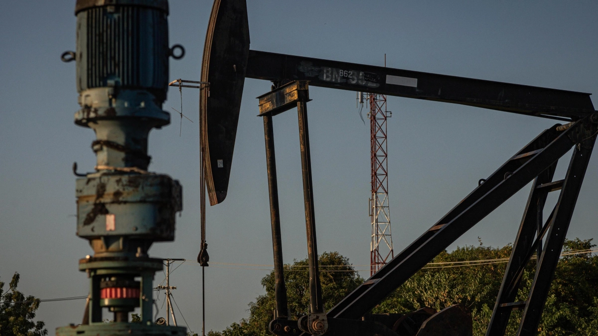 Precio del petróleo sigue al alza este martes 20 de octubre y supera los 111 dólares por barril de WTI: ¿por qué está subiendo?