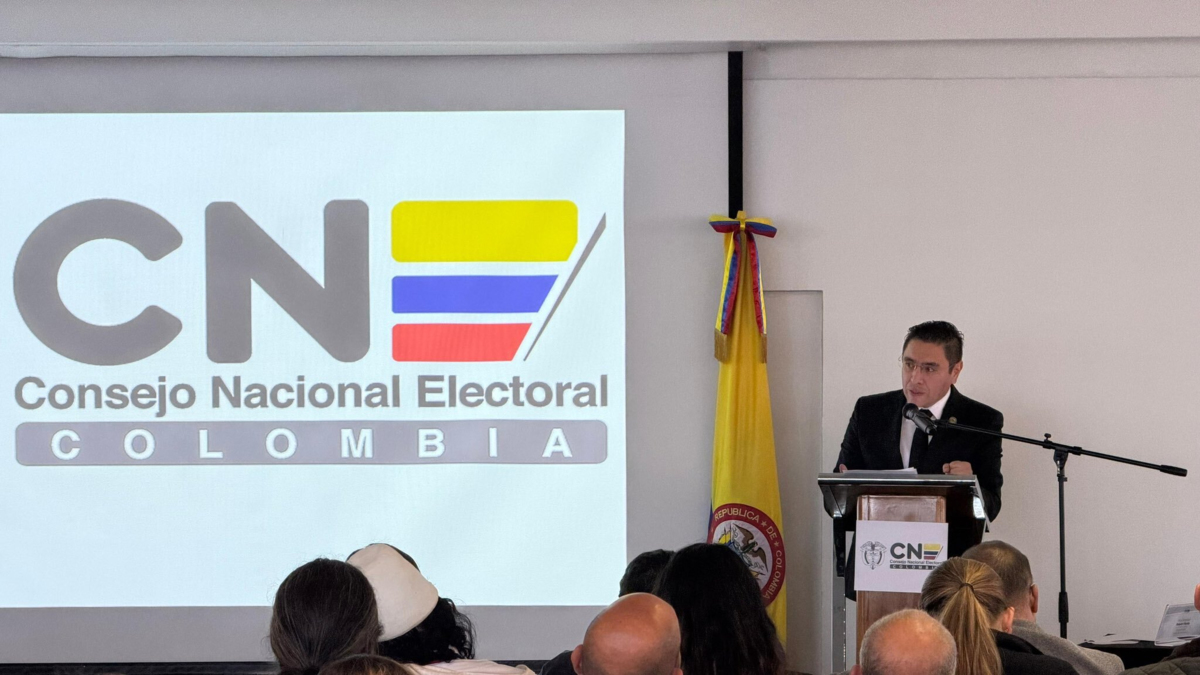 ¿Qué pasará con los votos marcados por Carlos Caicedo o Luis Gilberto Murillo tras renunciar a sus candidaturas? El CNE aclaró la situación