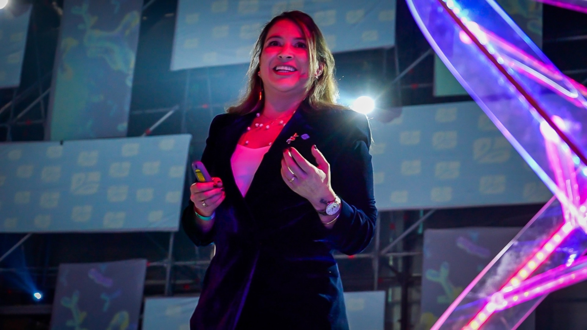 Directora científica de BogotáBio: 'Si no destinamos recursos a la ciencia, siempre dependeremos de que otros quieran hacerlo'