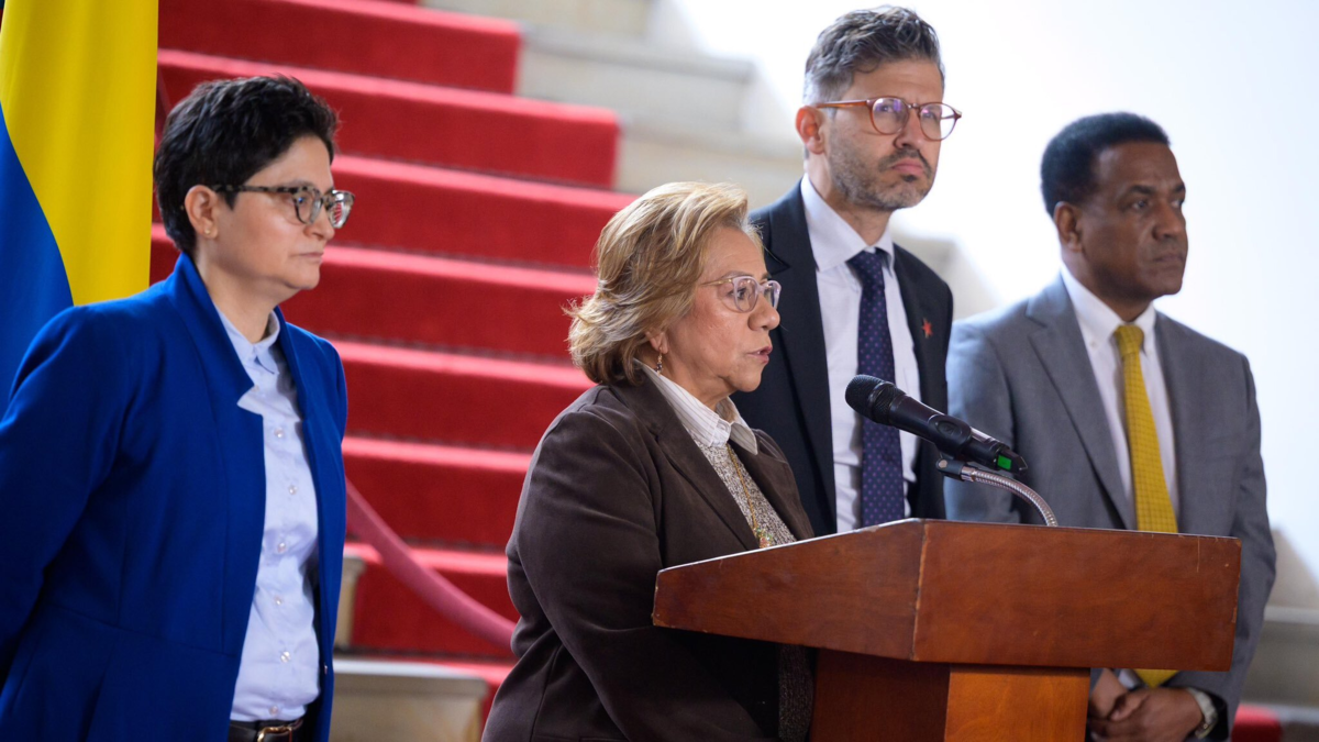 Gobierno convoca a la Comisión Asesora de Relaciones Exteriores para hablar de Venezuela y Estados Unidos