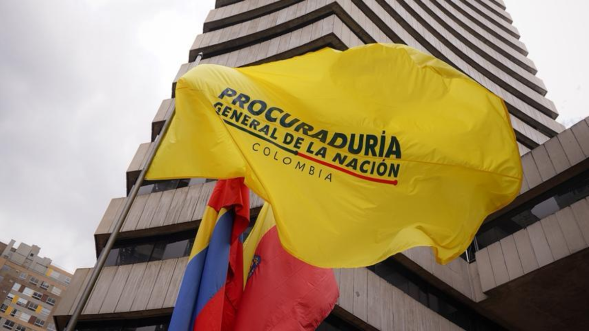 Procuraduría abrió investigación contra siete embajadores por supuesta participación indebida en política