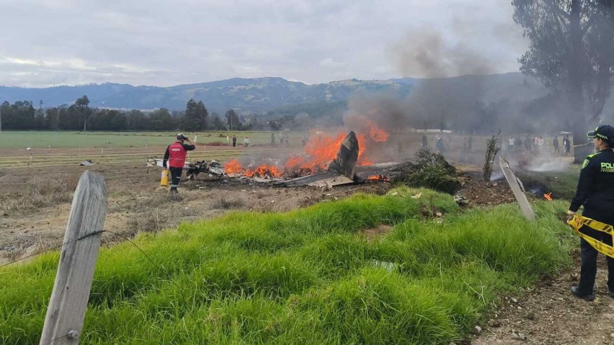 Imágenes de avioneta accidentada entre Paipa y Duitama, Boyacá: en la aeronave viajaba el cantante Yeison Jiménez