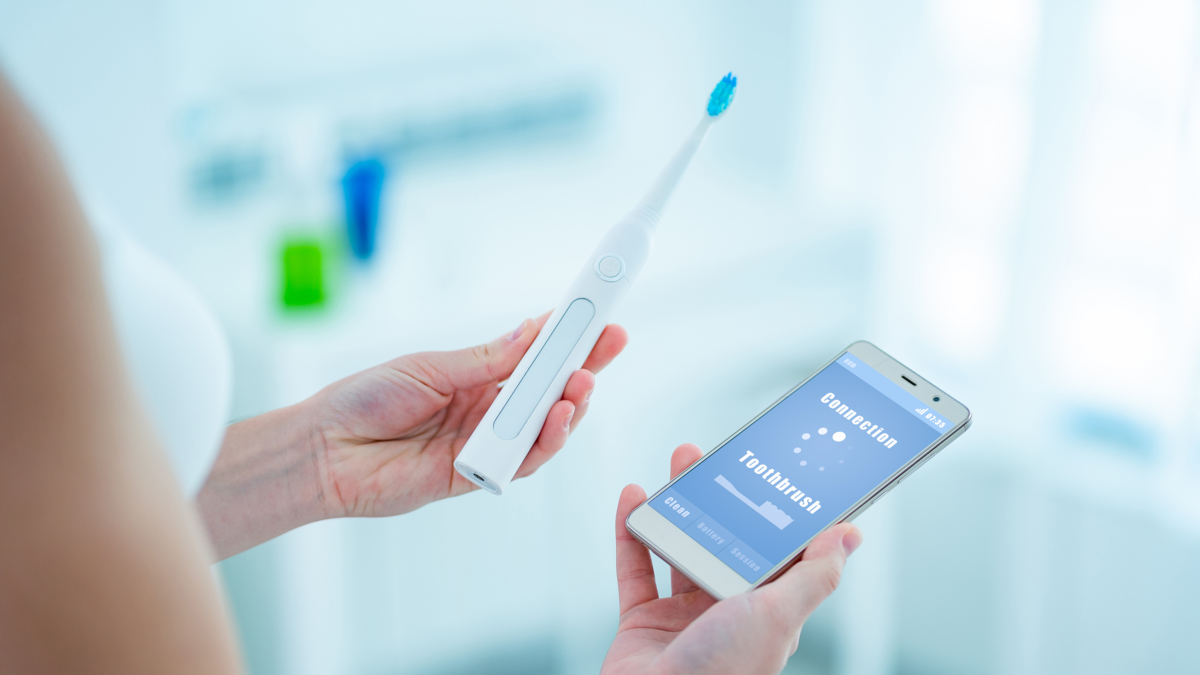 La IA llegó al cepillado eléctrico para mejorar los hábitos dentales