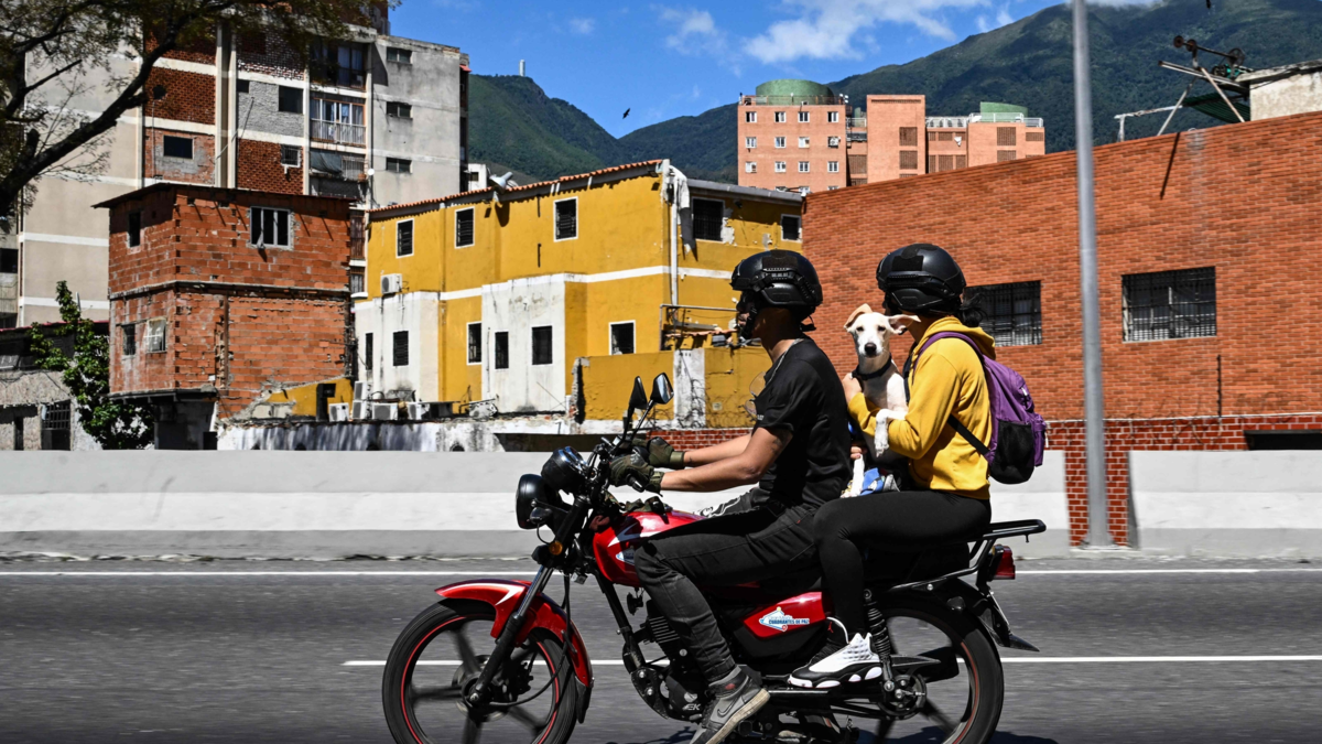 Tras la captura de Maduro, la economía venezolana da un respiro: caen los precios de algunos alimentos, incluida la carne, y se estabiliza el dólar