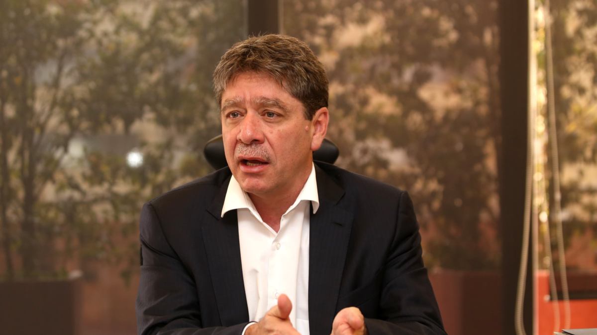 ‘El afán del Gobierno por recoger recursos tiene un claro componente proselitista’: Bruce Mac Master