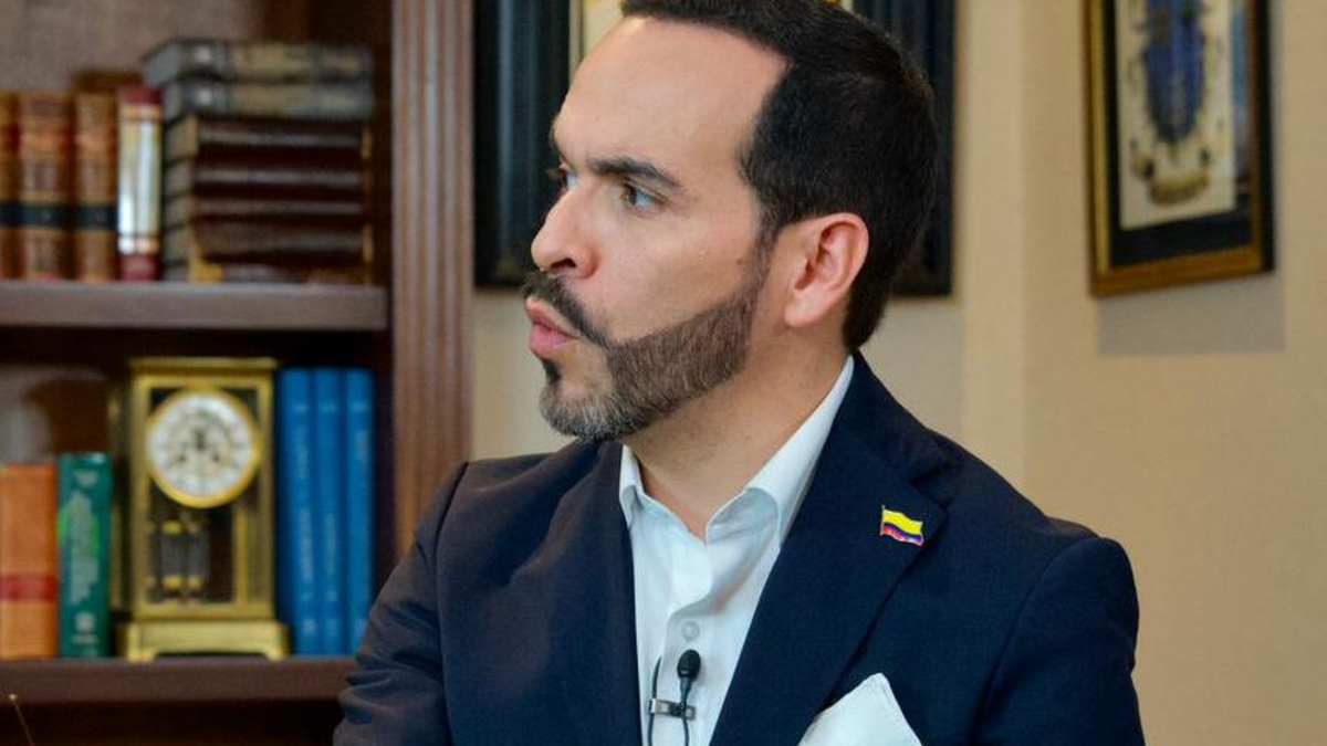 Cambio Radical y Centro Democrático respondieron a Abelardo de la Espriella tras críticas a los partidos tradicionales