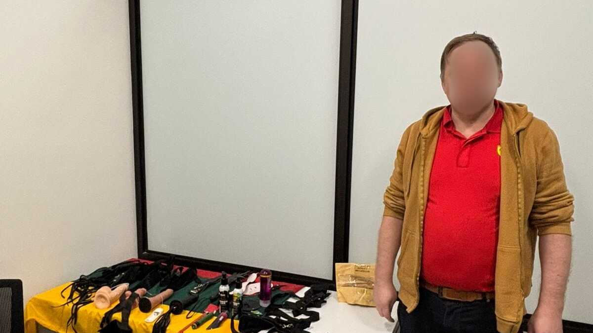 La nueva modalidad con la que los extranjeros buscan burlar a las autoridades y llegar a Medellín para hacer turismo con fines de explotación sexual