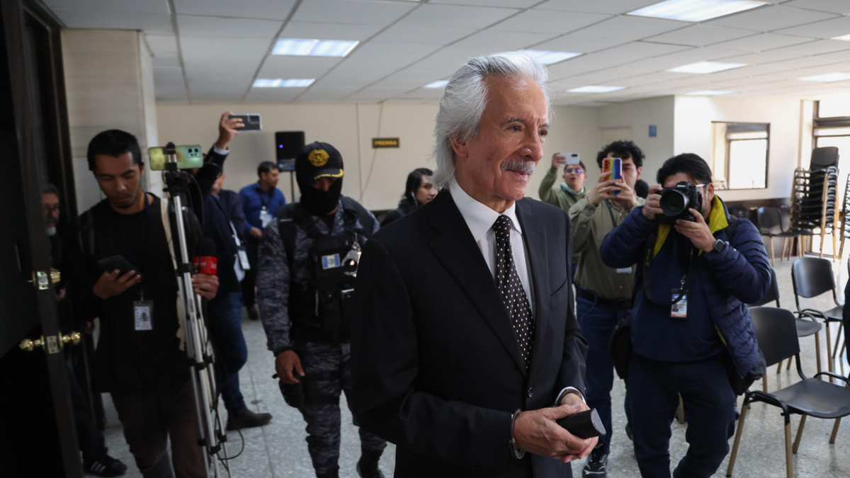 El periodista José Rubén Zamora sale de prisión tras recibir arresto domiciliario en Guatemala: 'Ya pagué mis penas de delitos que no cometí'