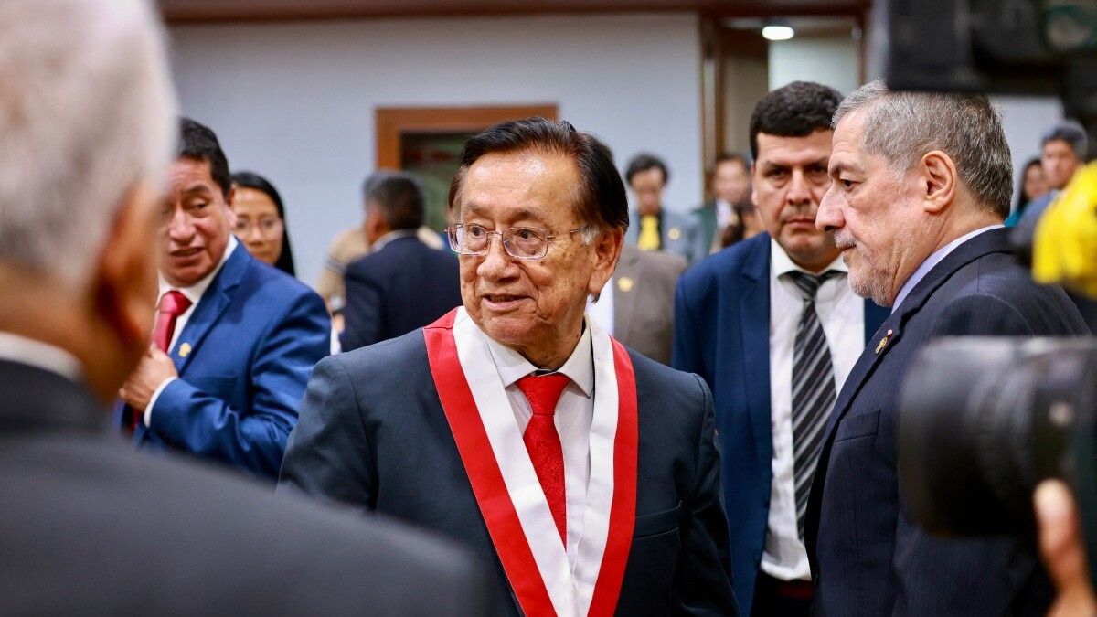 El oscuro historial de José Balcázar, el izquierdista que el Congreso de Perú eligió como nuevo presidente interino